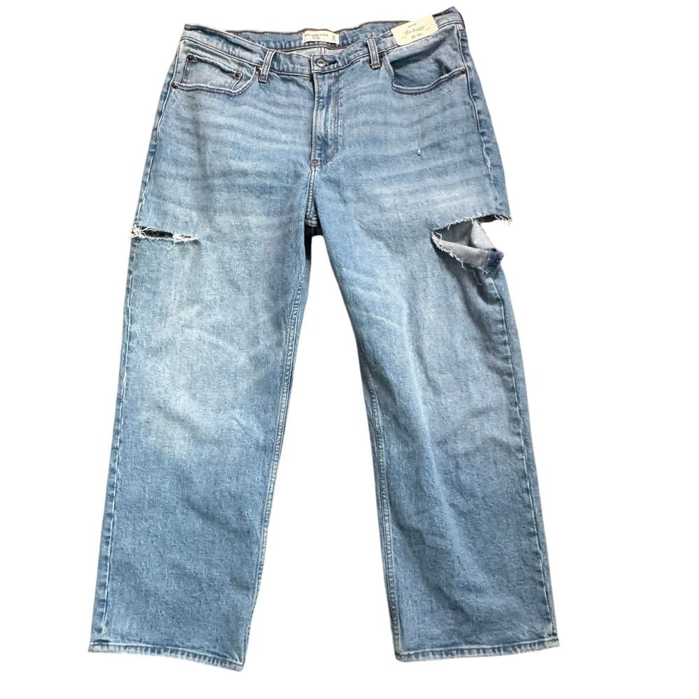 ABERCROMBIE & FITCH NWT Women's 33 Short Baggy Mid Rise Distressed Light Jeans